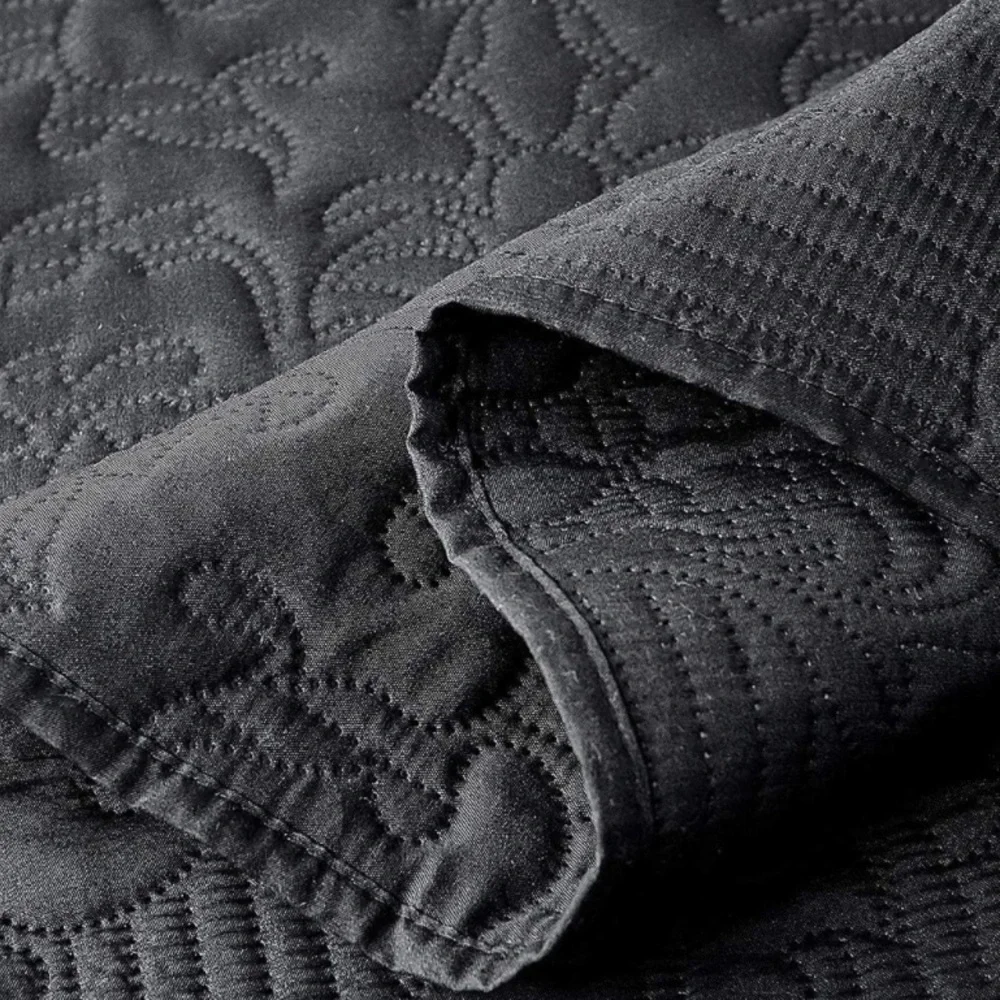 New Black King Size Damask Woven Quilt Bedspread Blanket & Pillows